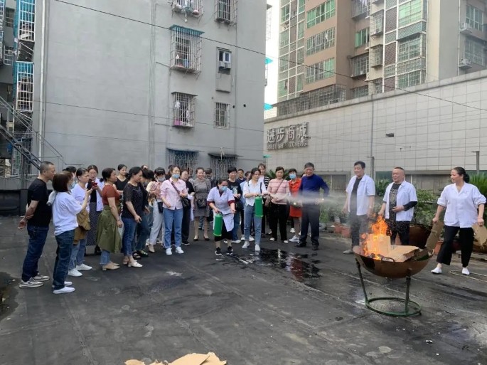 衡陽(yáng)市南北特食品有限公司開(kāi)展《安全生產(chǎn)》、《消防安