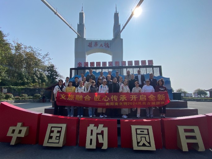 8A2A8BC808327AAF41F72F948775E69E.jpg 8A2A8BC808327AAF41F72F948775E69E.jpg